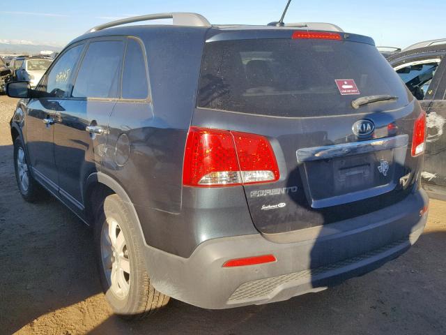 5XYKT4A11BG085488 - 2011 KIA SORENTO BA BLUE photo 3