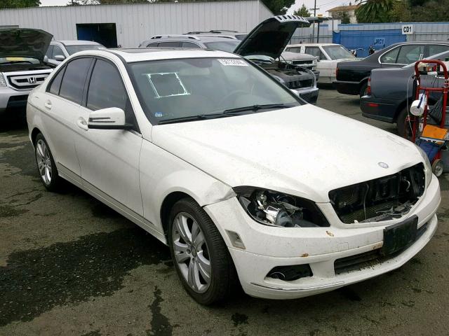 WDDGF5EB3BF636082 - 2011 MERCEDES-BENZ C 300 WHITE photo 1