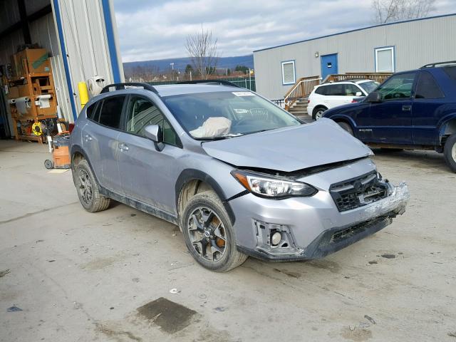 JF2GTABC0JG268608 - 2018 SUBARU CROSSTREK SILVER photo 1