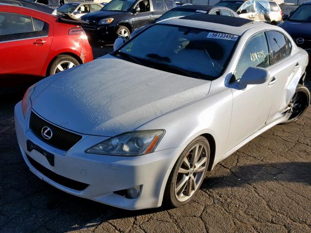 JTHBK262285080244 - 2008 LEXUS IS 250 WHITE photo 2