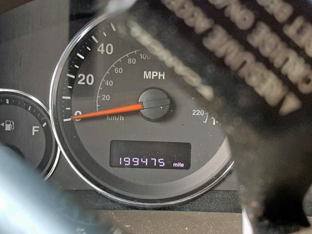 1J8HH48K28C240033 - 2008 JEEP COMMANDER 绿色 照片 8