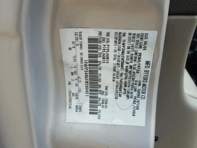 1FAFP34N65W280451 - 2005 FORD FOCUS ZX4 SILVER photo 10