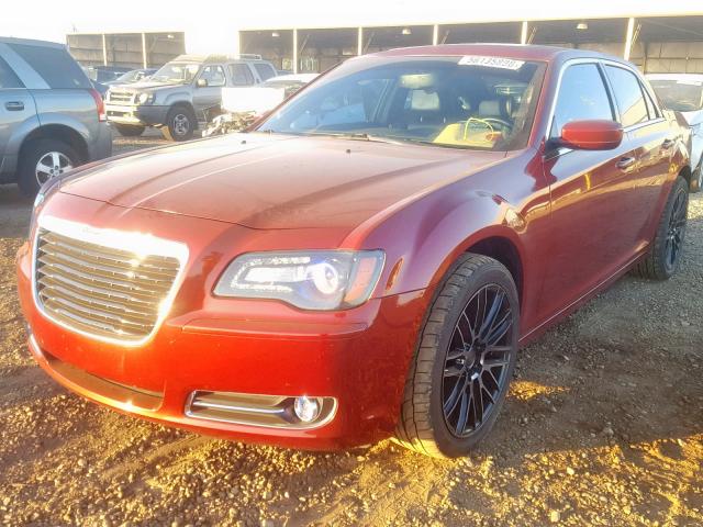 2C3CCAGT1DH686811 - 2013 CHRYSLER 300 V6 RED photo 2