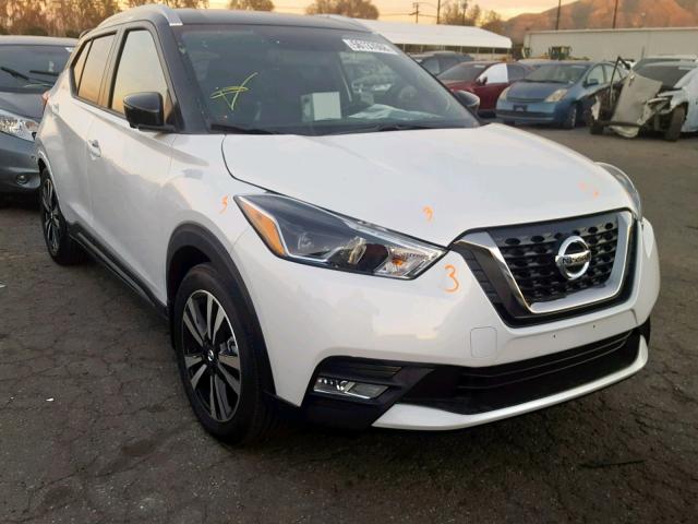 3N1CP5CU5JL542223 - 2018 NISSAN KICKS S WHITE photo 1