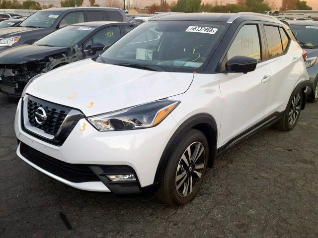 3N1CP5CU5JL542223 - 2018 NISSAN KICKS S WHITE photo 2