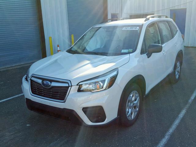 JF2SKACC5KH406232 - 2019 SUBARU FORESTER WHITE photo 2