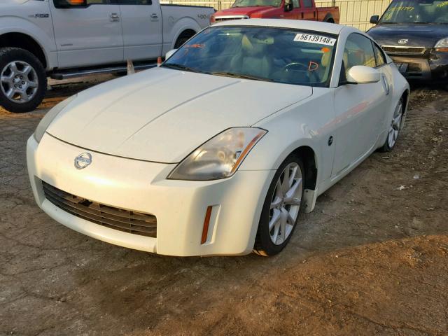 JN1AZ34D53T111027 - 2003 NISSAN 350Z COUPE WHITE photo 2