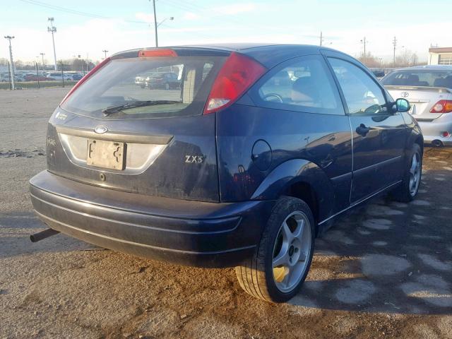 3FAFP31363R117737 - 2003 FORD FOCUS ZX3 BLUE photo 4