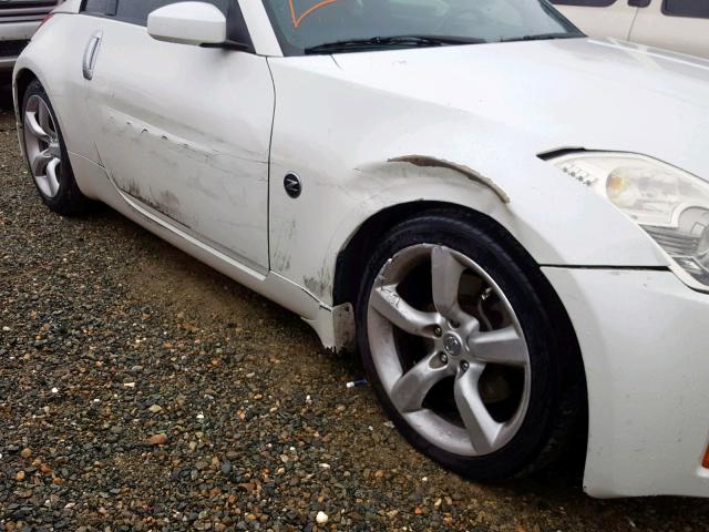 JN1AZ34D06M305267 - 2006 NISSAN 350Z COUPE WHITE photo 9