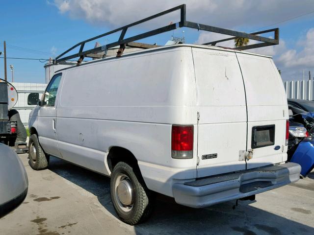 1FTNE24272HB37049 - 2002 FORD ECONOLINE WHITE photo 3