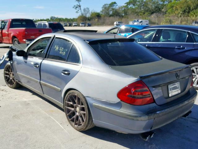 WDBUF65J33A174985 - 2003 MERCEDES-BENZ E 320 BLUE photo 3