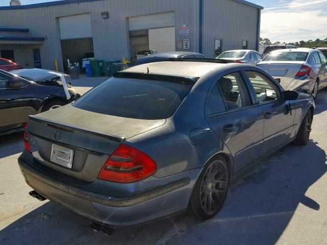 WDBUF65J33A174985 - 2003 MERCEDES-BENZ E 320 BLUE photo 4