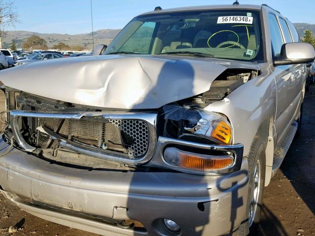 1GKFK66U75J171660 - 2005 GMC YUKON XL D SILVER photo 2