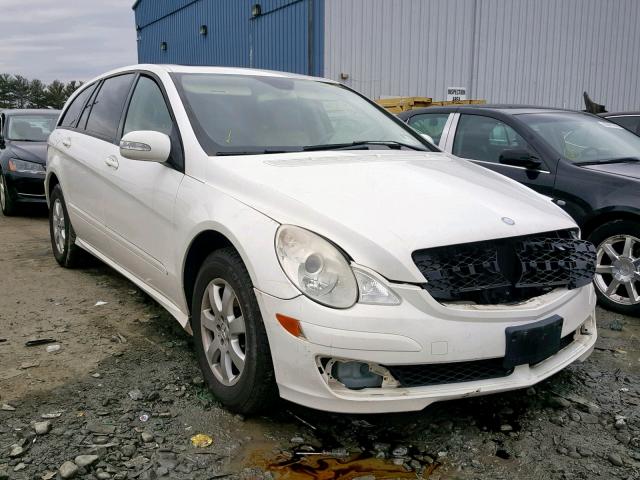 4JGCB65E56A024730 - 2006 MERCEDES-BENZ R 350 WHITE photo 1