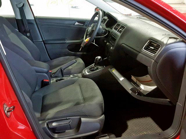 3VW2K7AJ9DM449972 - 2013 VOLKSWAGEN JETTA BASE 红色 照片 5