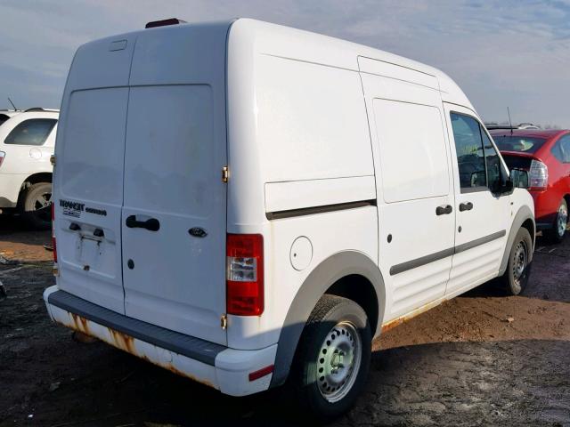 NM0LS7BN6AT031131 - 2010 FORD TRANSIT CO WHITE photo 4
