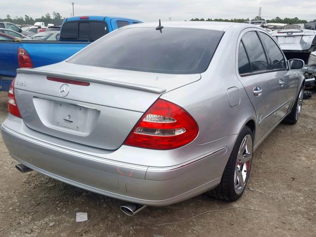 WDBUF65J43A271760 - 2003 MERCEDES-BENZ E 320 GRAY photo 4