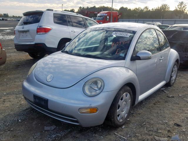 3VWBK31C24M404821 - 2004 VOLKSWAGEN NEW BEETLE SILVER photo 2