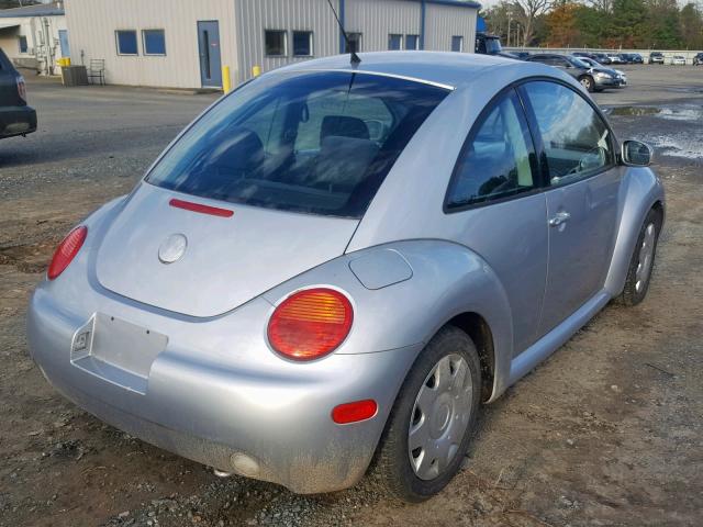 3VWBK31C24M404821 - 2004 VOLKSWAGEN NEW BEETLE SILVER photo 4