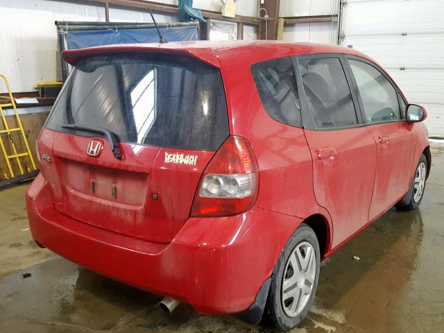 JHMGD38447S800857 - 2007 HONDA FIT RED photo 4