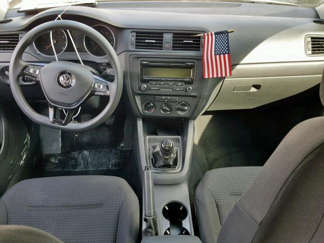 3VW1K7AJ4FM201949 - 2015 VOLKSWAGEN JETTA BASE Մոխրագույն լուսանկար 9