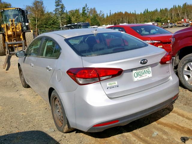 3KPFL4A85HE034709 - 2017 KIA FORTE EX SILVER photo 3