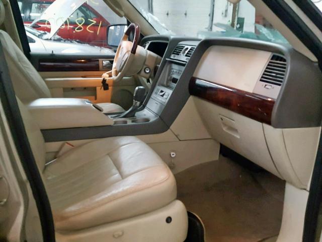 5LMFU28R14LJ23350 - 2004 LINCOLN NAVIGATOR 金色 照片 5