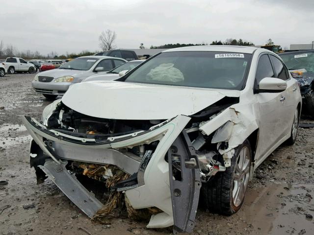 1N4BL3AP6DN485627 - 2013 NISSAN ALTIMA 3.5 WHITE photo 2