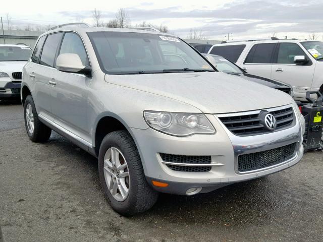 WVGBE77L08D043725 - 2008 VOLKSWAGEN TOUAREG 2 SILVER photo 1