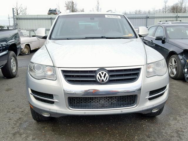 WVGBE77L08D043725 - 2008 VOLKSWAGEN TOUAREG 2 SILVER photo 9