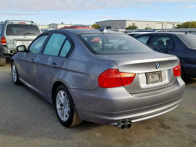 WBAPH5C58AA439712 - 2010 BMW 328 I SULE GRAY photo 3