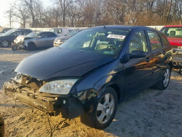 1FAHP37N96W255324 - 2006 FORD FOCUS ZX5 BLACK photo 2