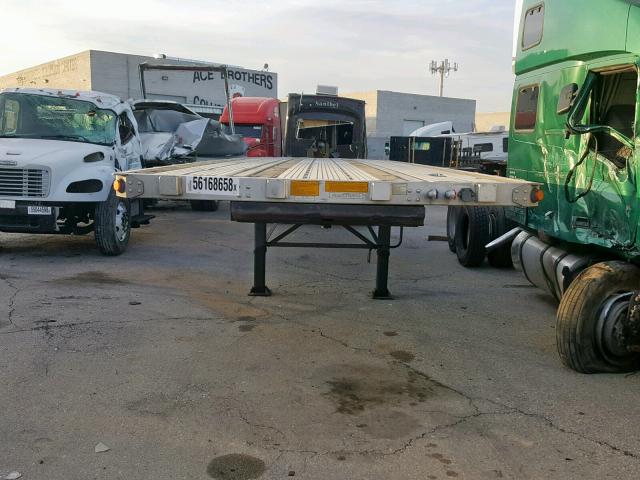 1UYFS248X8A492012 - 2008 UTILITY TRAILER WHITE photo 2