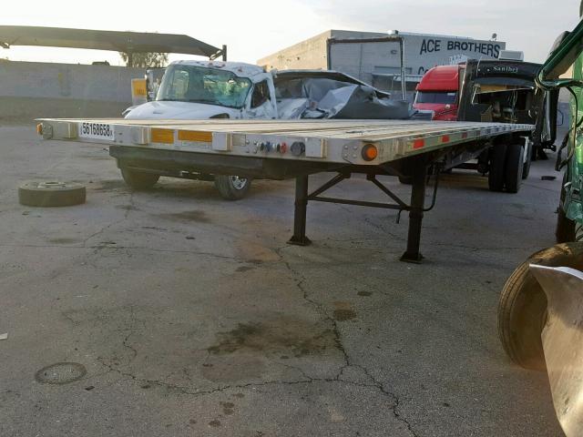 1UYFS248X8A492012 - 2008 UTILITY TRAILER WHITE photo 3