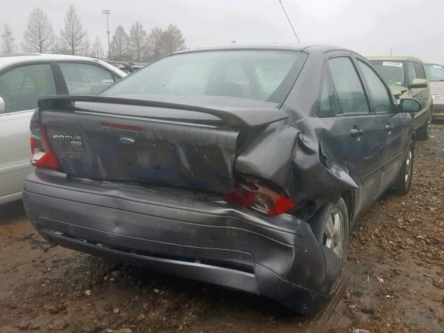 1FAHP34N67W355225 - 2007 FORD FOCUS ZX4 SILVER photo 4