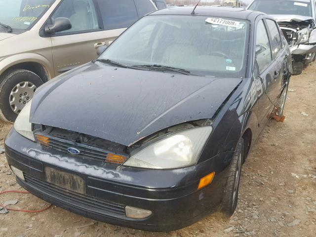 3FAFP37343R143356 - 2003 FORD FOCUS ZX5 BLACK photo 2