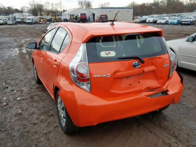 JTDKDTB35E1063733 - 2014 TOYOTA PRIUS C ORANGE photo 3