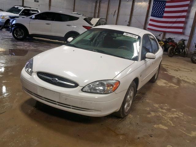 1FAFP552X2A228443 - 2002 FORD TAURUS SES WHITE photo 2