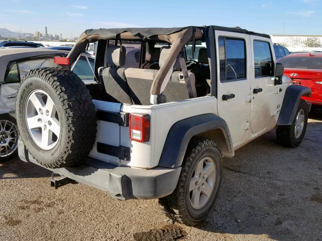 1J4GB391X7L171220 - 2007 JEEP WRANGLER X WHITE photo 4