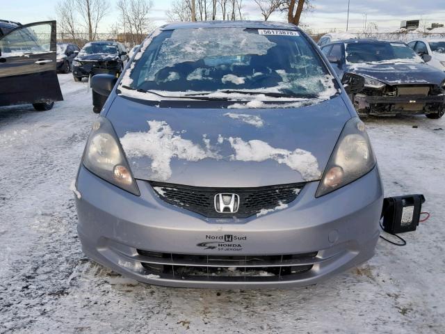 JHMGE88269S808373 - 2009 HONDA FIT GRAY photo 10