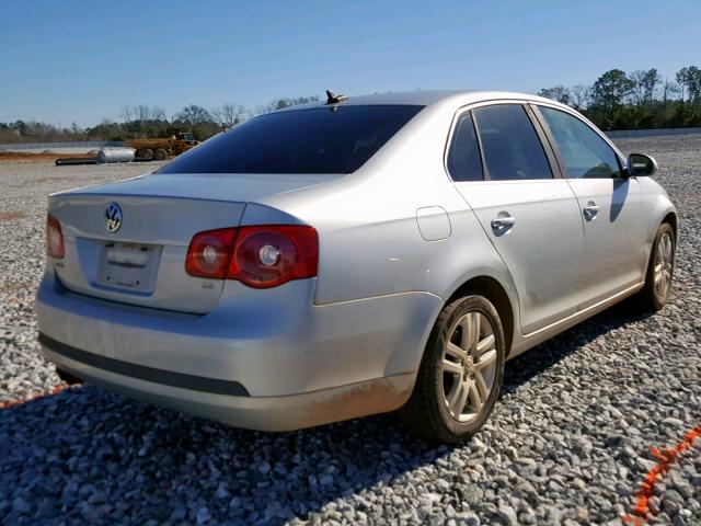 3VWSF71K67M146469 - 2007 VOLKSWAGEN JETTA 2.5 SILVER photo 4