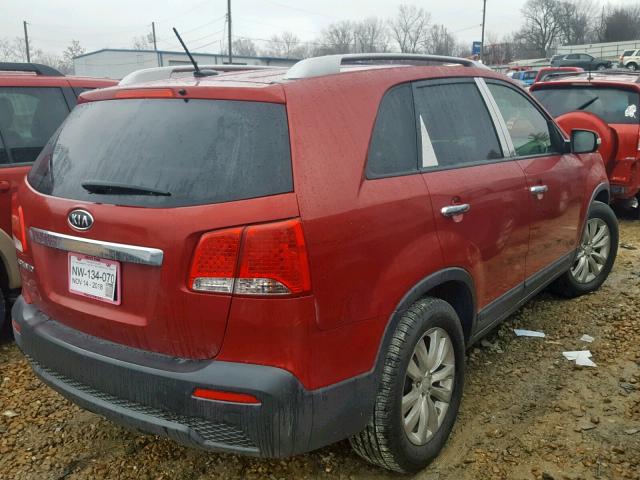 5XYKT4A21BG057117 - 2011 KIA SORENTO BA RED photo 4