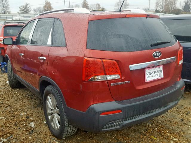 5XYKT4A21BG057117 - 2011 KIA SORENTO BA RED photo 9