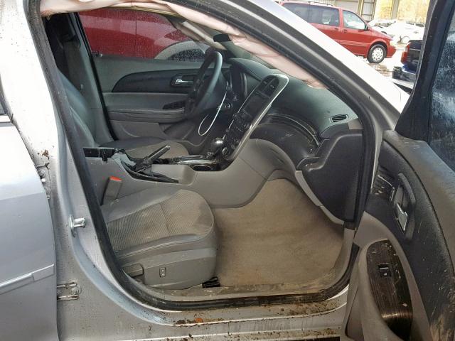 1G11C5SL4FU121639 - 2015 CHEVROLET MALIBU 1LT SILVER photo 5