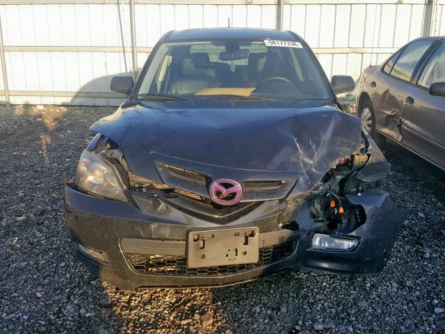 JM1BK343981168122 - 2008 MAZDA 3 HATCHBAC BLACK photo 9