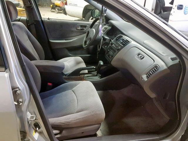 1HGCF86621A041295 - 2001 HONDA ACCORD VAL SILVER photo 5