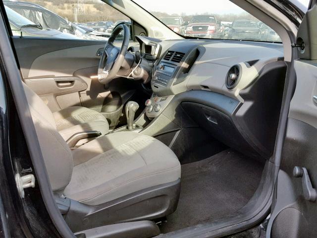 1G1JA5SH5C4217020 - 2012 CHEVROLET SONIC LS 黑色 照片 5
