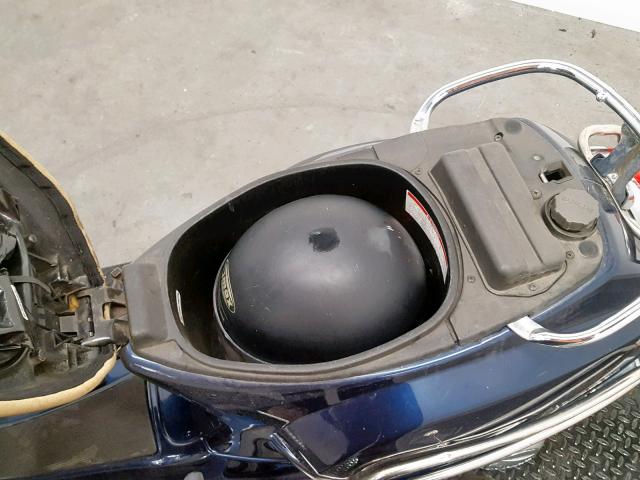 ZAPM448F195017538 - 2009 VESPA LX 150 BLUE photo 19