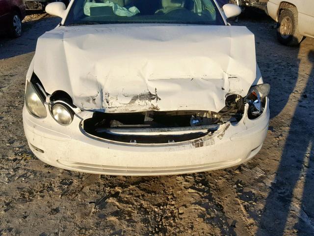 2G4WC532751309077 - 2005 BUICK LACROSSE C WHITE photo 9