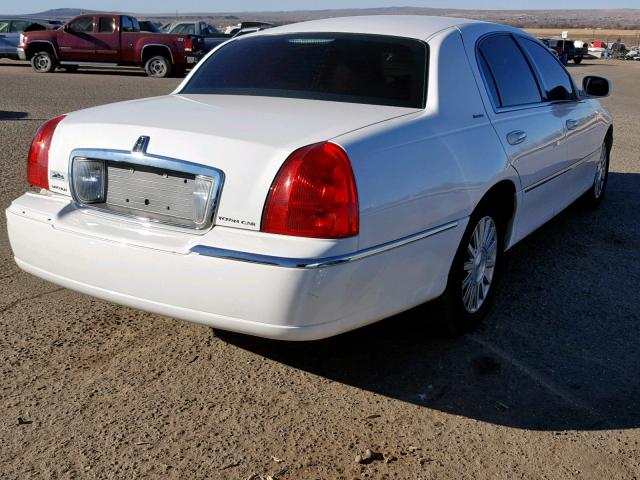 1LNHM81WX3Y642932 - 2003 LINCOLN TOWN CAR E WHITE photo 4